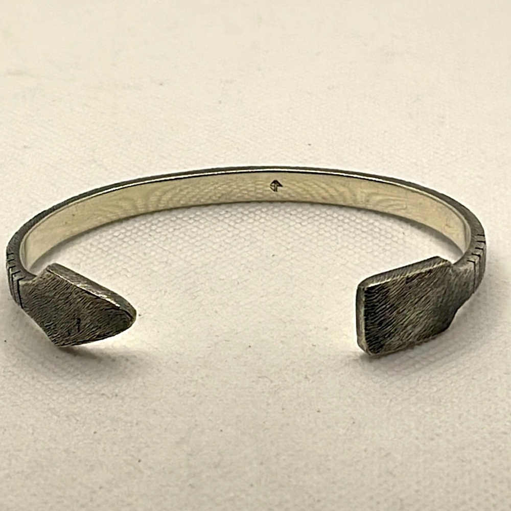 Buck Palmer Etched Arrow Cuff